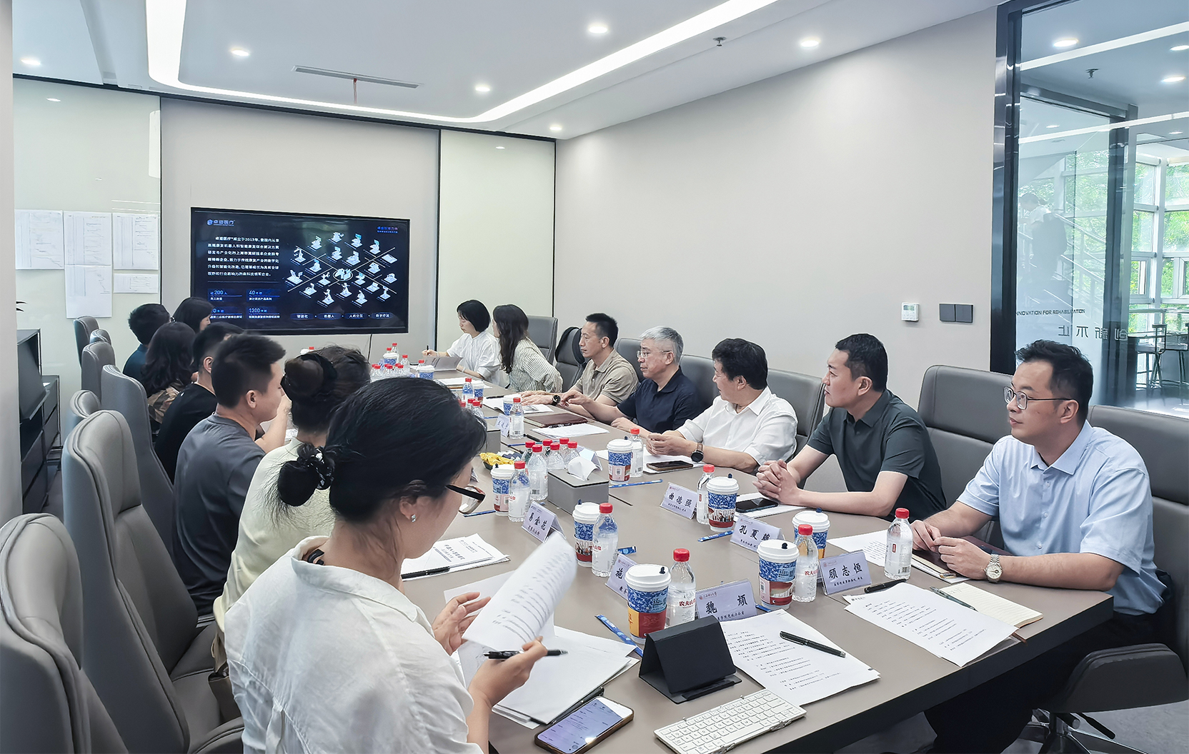 上理工-合照2.jpg 上理工-合照2.jpg